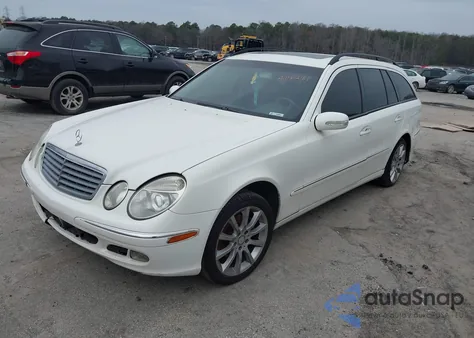 2004 Mercedes-Benz E 320 z USA, uszkodzony, nr VIN WDBUH65J64A406281